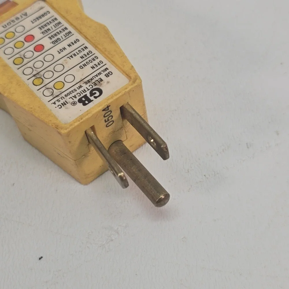 GB Electrical Receptacle Outlet Plug Testers GRT-500 Circuit Tester 125V